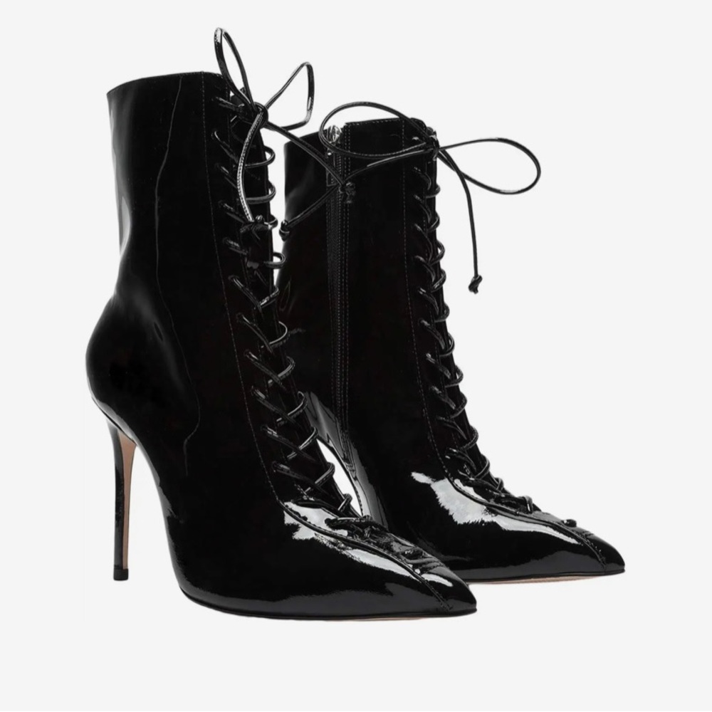 Schutz Anaiya Patent Leather Bootie size 7B